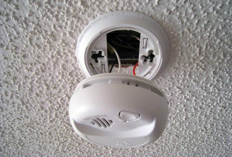 Smoke Alarm Battery Replacement Steps